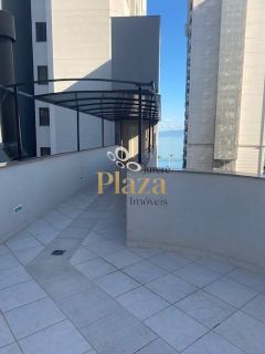 APARTAMENTO À VENDA COM VISTA DA BEIRA MAR DE FLORIANÓPOLIS/SC