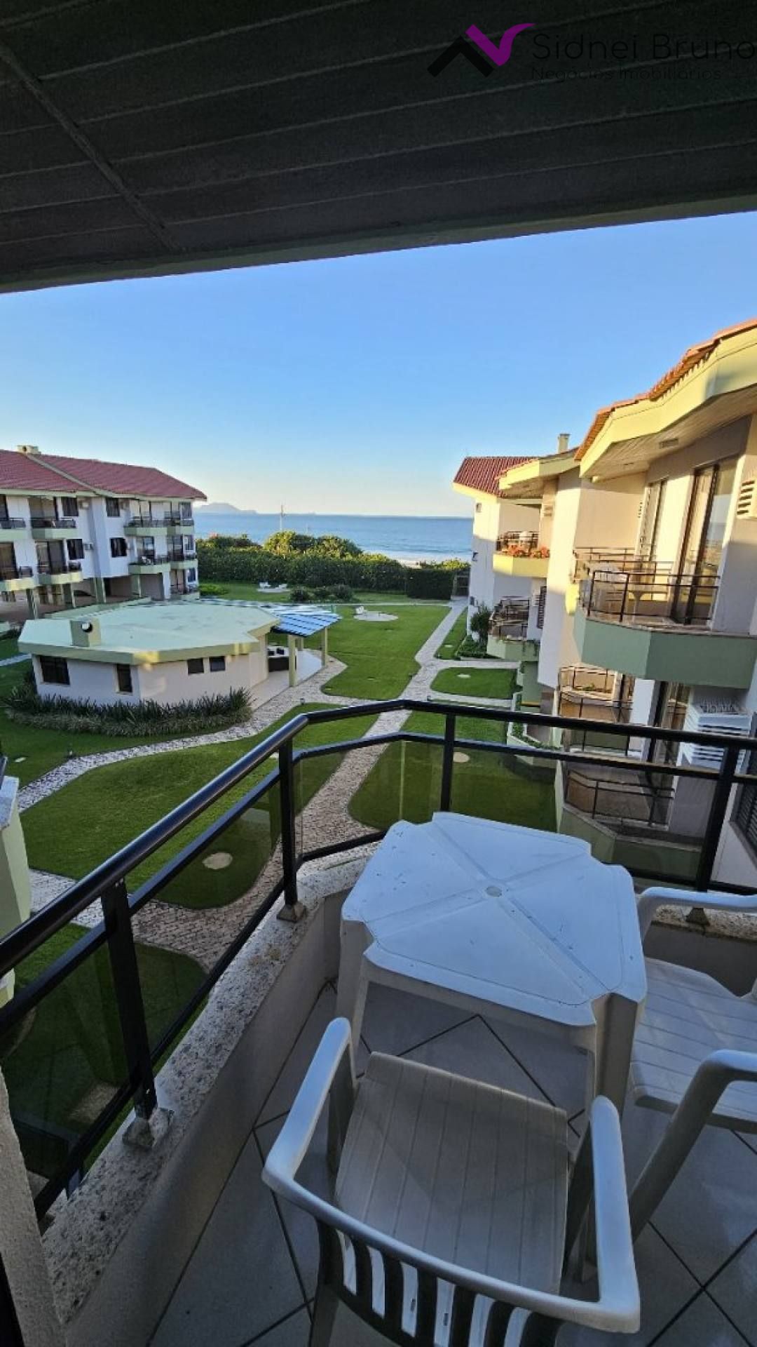 Apartamento Mobiliado com Vista para o Mar na Praia dos Ingleses