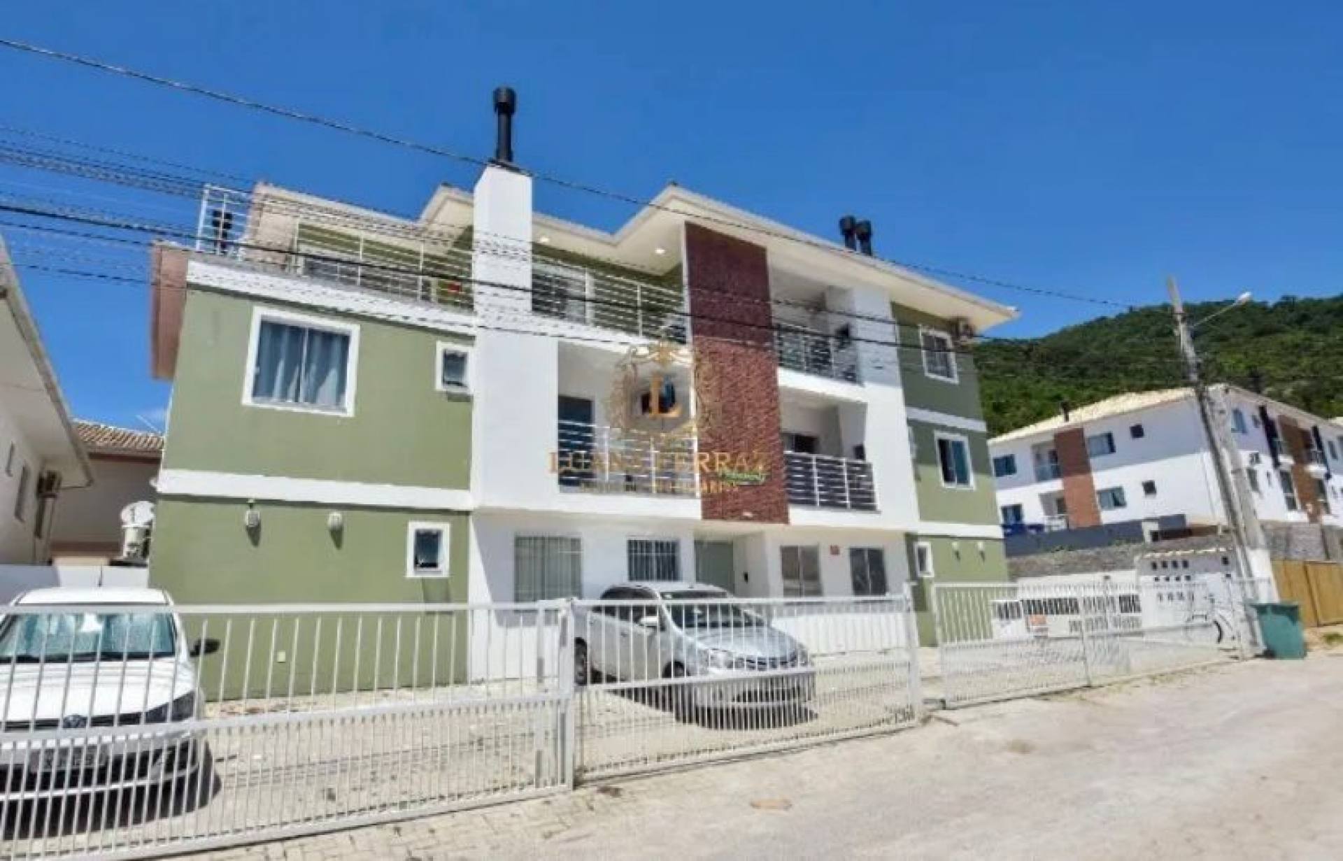 Cobertura para temporada na praia dos ingleses