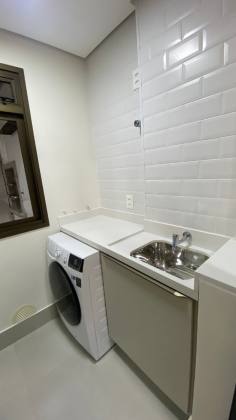 APARTAMENTO MOBILIADO NA PRAIA DO SANTINHO