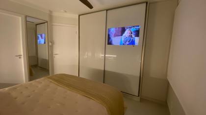APARTAMENTO MOBILIADO NA PRAIA DO SANTINHO