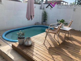 CASA MOBILIADA COM PISCINA Á VENDA NOS INGLESES