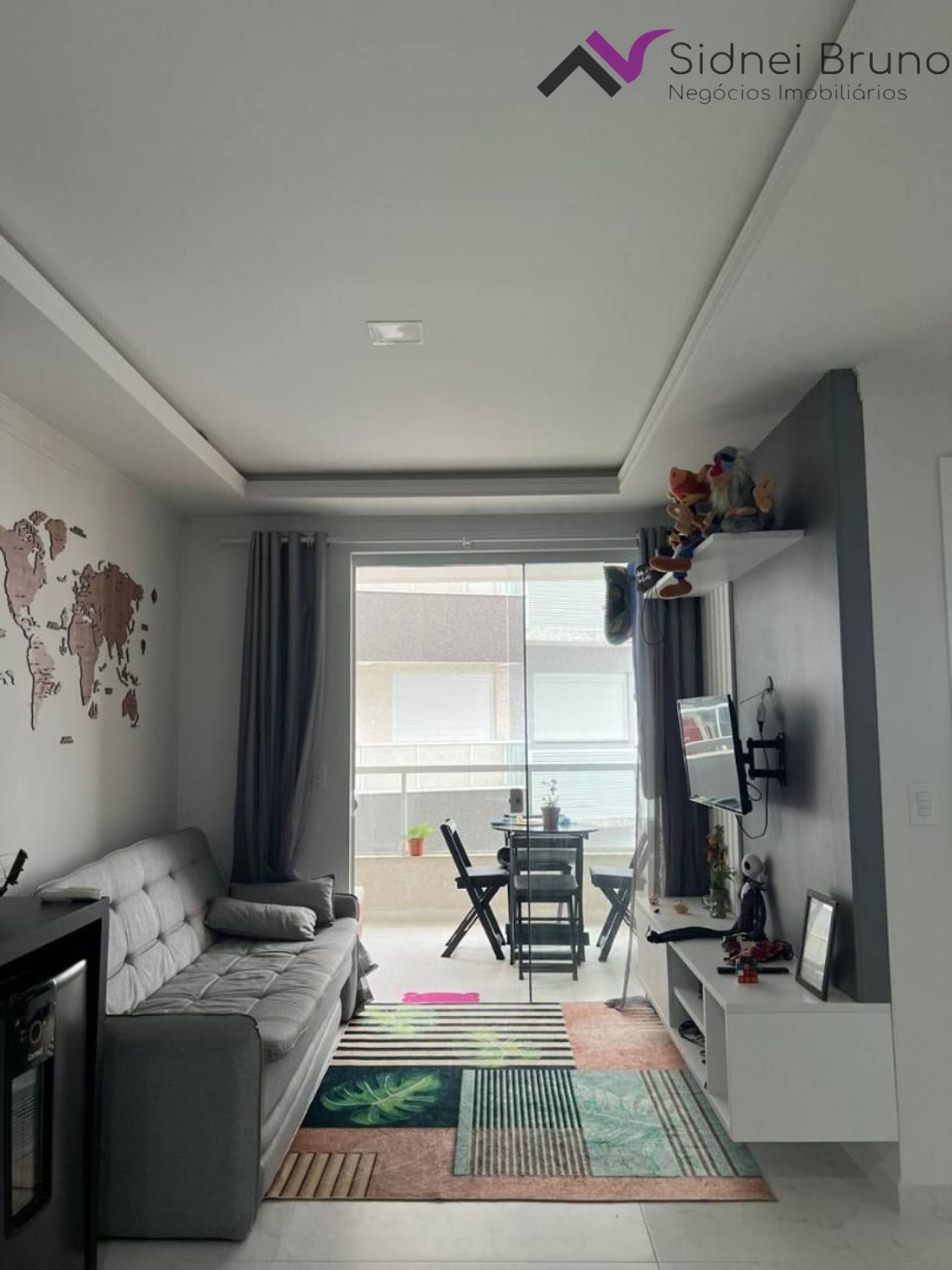 APARTAMENTO A POUCOS METROS DA PRAIA-INGLESES ENTRADA DO CENTRINHO