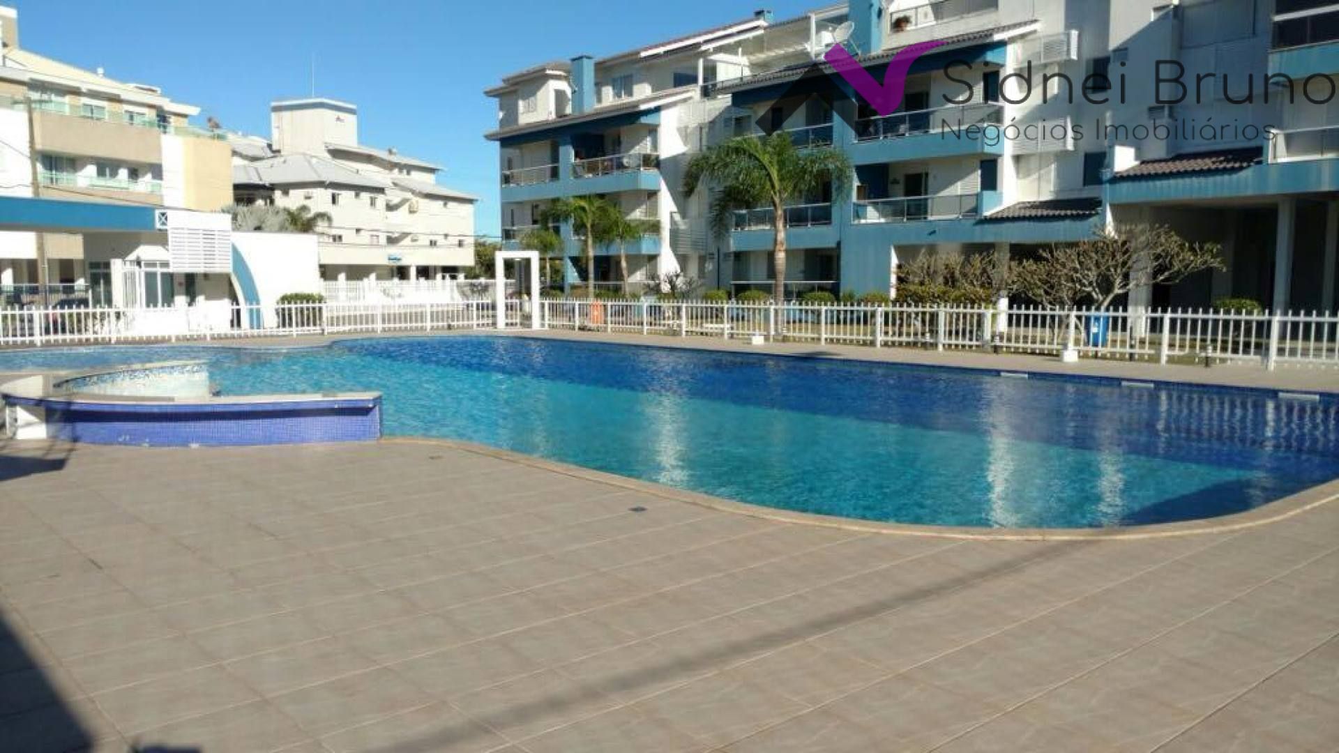Apartamento com piscina nos Ingleses – 2 quartos (1 suíte), pet friendly, perto da praia!
