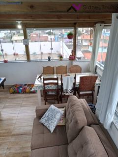 Apartamento amplo com suíte e terraço com mesa de sinuca nos Ingleses