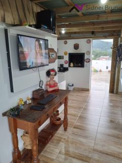 Apartamento amplo com suíte e terraço com mesa de sinuca nos Ingleses