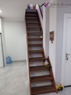 Apartamento amplo com suíte e terraço com mesa de sinuca nos Ingleses