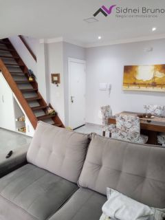 Apartamento amplo com suíte e terraço com mesa de sinuca nos Ingleses