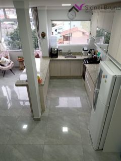 Apartamento amplo com suíte e terraço com mesa de sinuca nos Ingleses