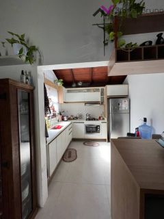 Casa de Temporada com Piscina na Cachoeira do Bom Jesus – Conforto para Até 8 Pessoas