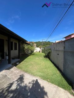 Casa de Temporada com Piscina na Cachoeira do Bom Jesus – Conforto para Até 8 Pessoas