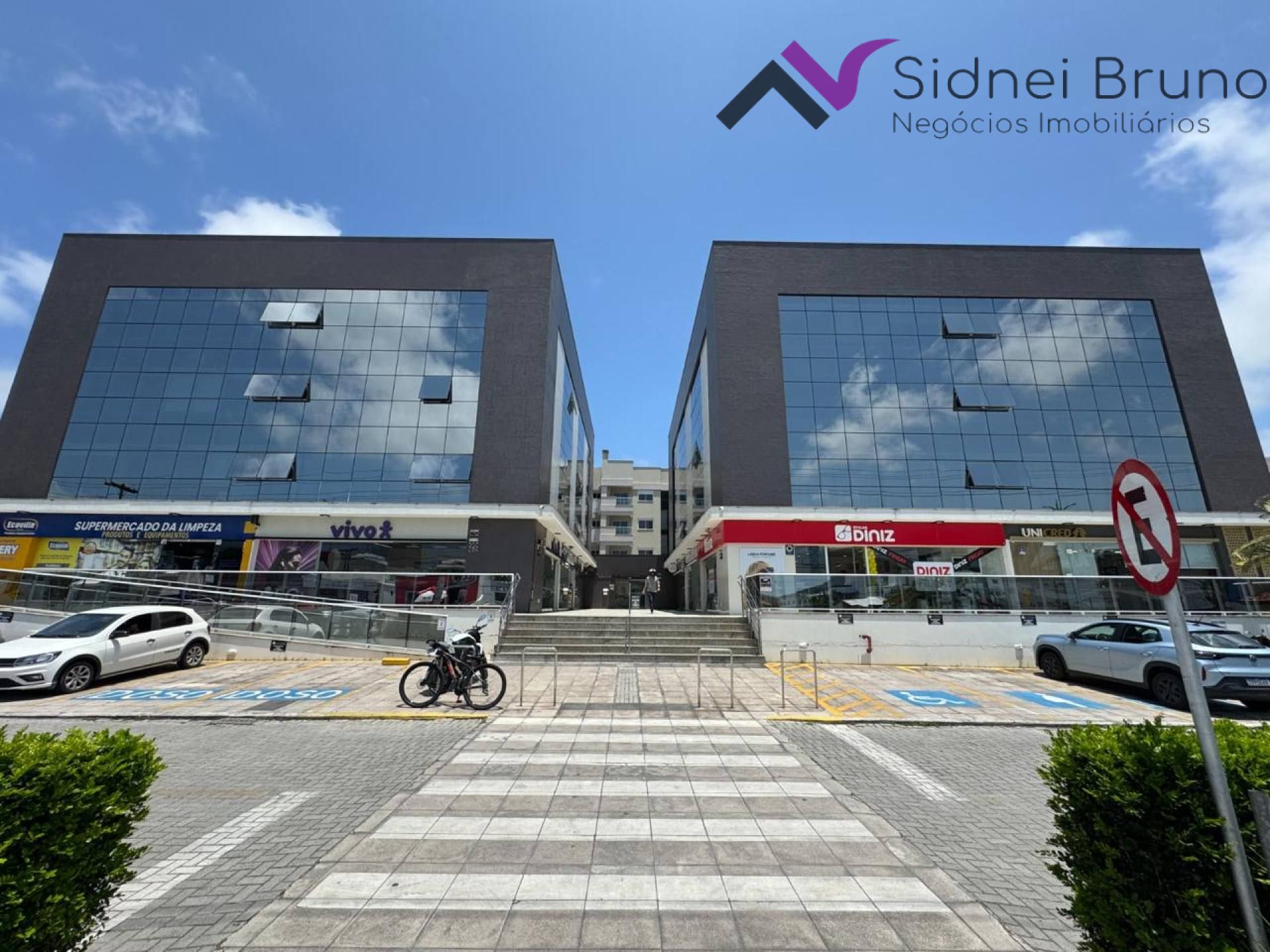 Portal dos Ingleses Corporate – 3 Dormitórios com Suíte- Região Central da Praia dos Ingleses