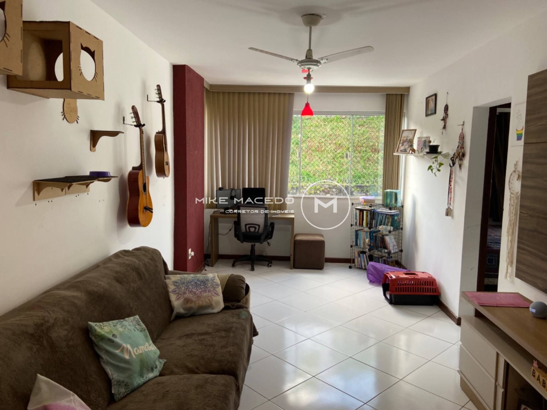 Apartamento à venda 2 quartos no Engenho Velho da Federaçao por 235 mil reias!