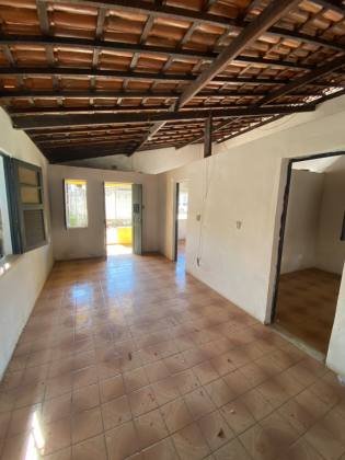 Casa à venda em Simoes Filho por 299 mil reais com Escritura