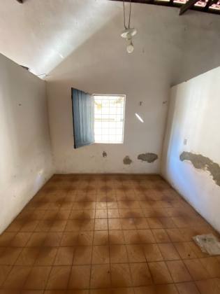 Casa à venda em Simoes Filho por 299 mil reais com Escritura