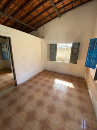 Casa à venda em Simoes Filho por 299 mil reais com Escritura