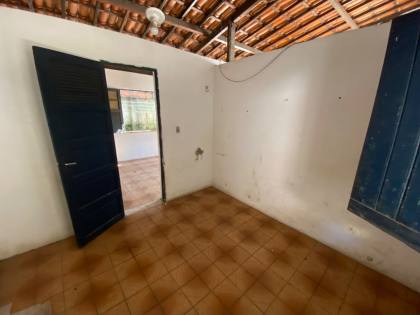 Casa à venda em Simoes Filho por 299 mil reais com Escritura