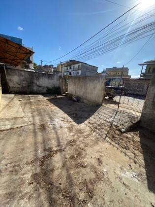 Casa à venda em Simoes Filho por 299 mil reais com Escritura