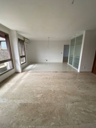 Apartamento à venda no Rio Vermelho com 320 m2 e uma vista deslumbrante para o mar.