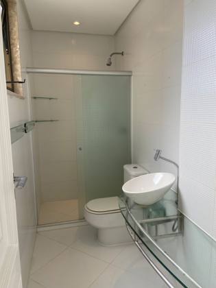 Apartamento à venda no Rio Vermelho com 320 m2 e uma vista deslumbrante para o mar.