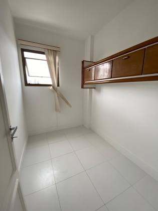 Apartamento à venda no Rio Vermelho com 320 m2 e uma vista deslumbrante para o mar.