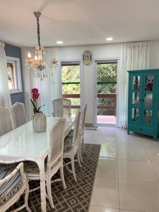 Casa à Venda no Villas do Bosque – 412 m², 3 Suítes, 2 vagas, Area Verde e Espaço Gourmet