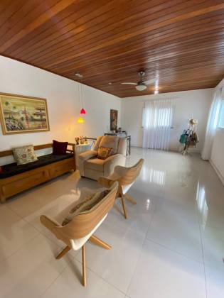 Casa à Venda no Villas do Bosque – 412 m², 3 Suítes, 2 vagas, Area Verde e Espaço Gourmet