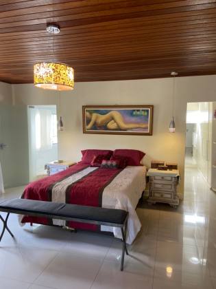 Casa à Venda no Villas do Bosque – 412 m², 3 Suítes, 2 vagas, Area Verde e Espaço Gourmet