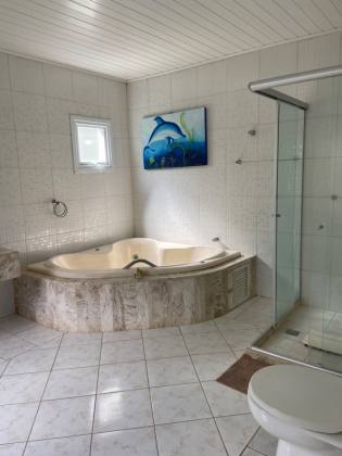Casa à Venda no Villas do Bosque – 412 m², 3 Suítes, 2 vagas, Area Verde e Espaço Gourmet