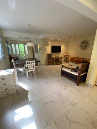 Casa à Venda no Villas do Bosque – 412 m², 3 Suítes, 2 vagas, Area Verde e Espaço Gourmet