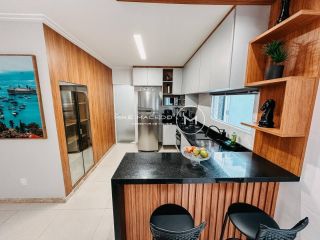 Casa à venda  com 4 quartos sendo 3 suítes, área gourmet e piscina privativa!
