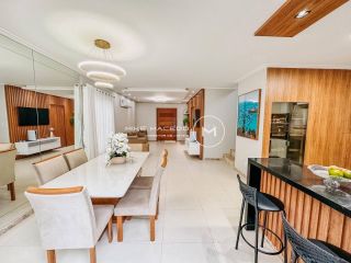 Casa à venda  com 4 quartos sendo 3 suítes, área gourmet e piscina privativa!