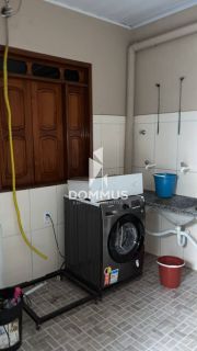 Venda Imperdível: Casa Espaçosa no Bairro Raimundo Melo