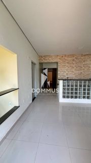 Edifício Comercial com 5 salas e dois quartos no Bosque