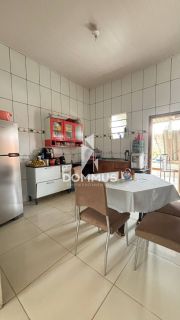 Casa a venda no bairro Jorge Lavocat