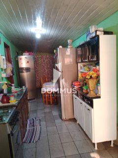Casa no Tangará com ponto comercial