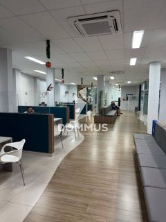 Oportunidade!! Prédio comercial à venda na rua Isaura Parente