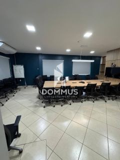 Oportunidade!! Prédio comercial à venda na rua Isaura Parente