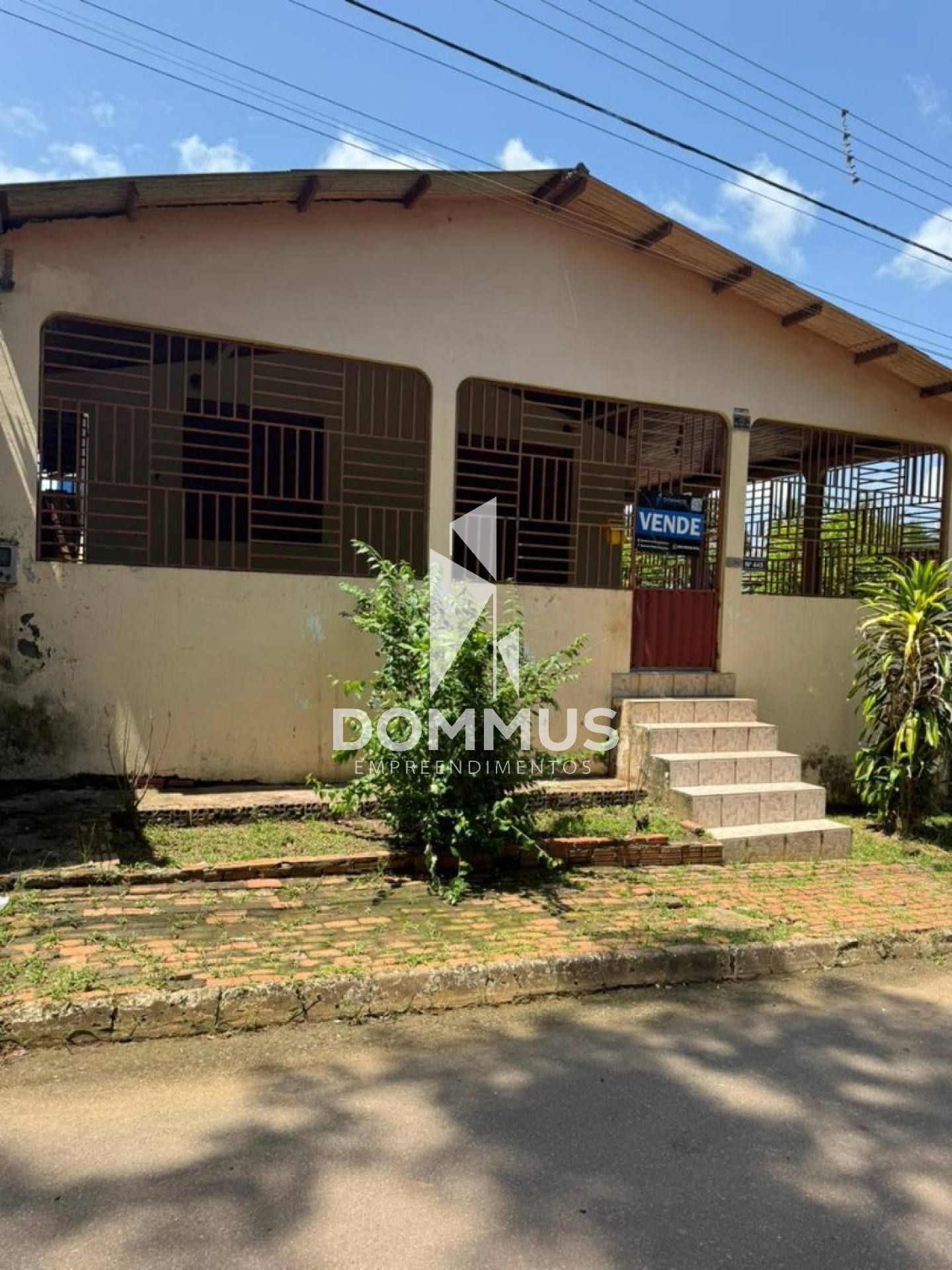 Oportunidade! Casa à venda no Xavier Maia