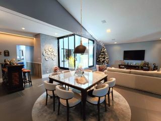 CASA DE 261 M² NO BAIRRO AEROPORTO