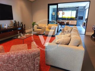 CASA DE 261 M² NO BAIRRO AEROPORTO