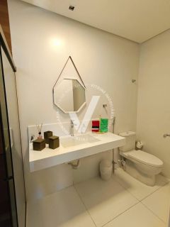 CASA DE 261 M² NO BAIRRO AEROPORTO