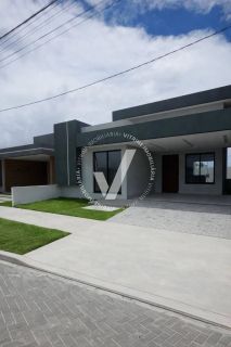 CASA NO CONDOMÍNIO PADANG