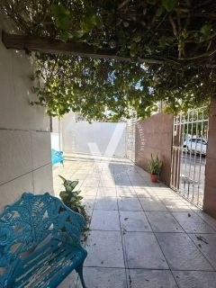 CASA DE 246 M² NO BAIRRO LUZIA