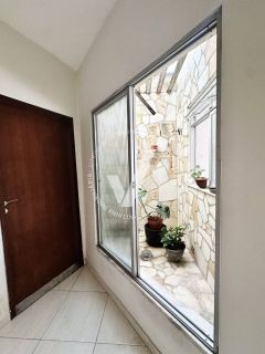 CASA DE 246 M² NO BAIRRO LUZIA