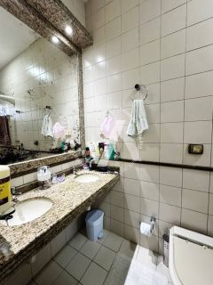 CASA DE 330 M² NO BAIRRO GRAGERU