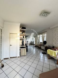 CASA DE 330 M² NO BAIRRO GRAGERU