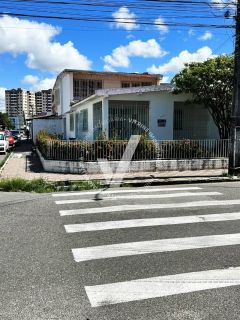CASA DE 300 M² NO BAIRRO SALGADO FILHO