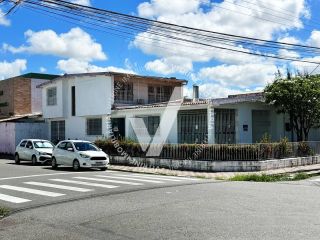 CASA DE 300 M² NO BAIRRO SALGADO FILHO