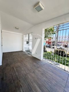 CASA DE 300 M² NO BAIRRO SALGADO FILHO